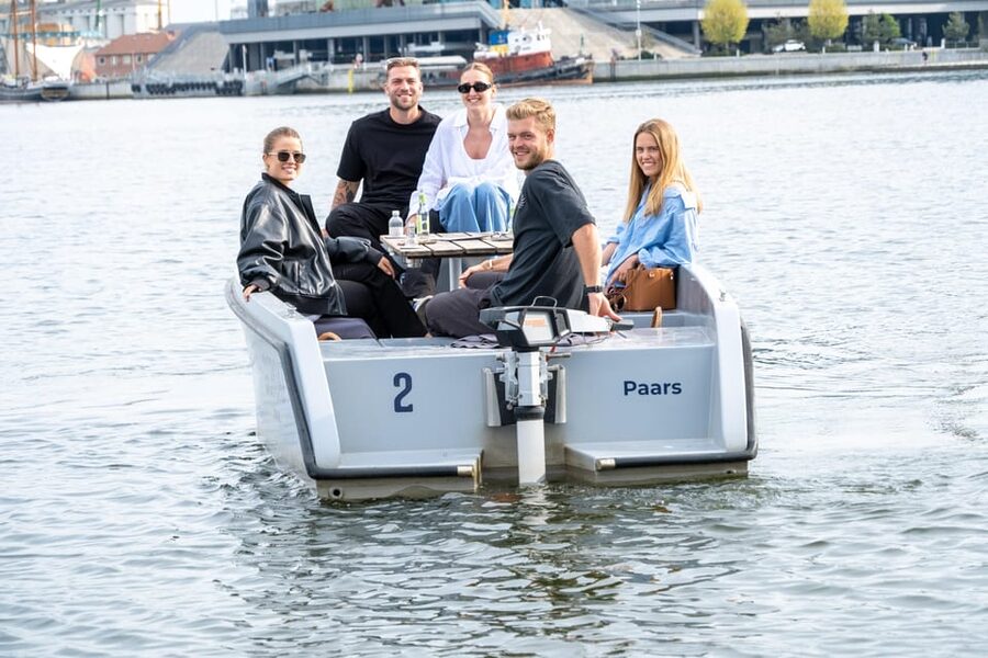 Aarhus: 1 or 1,5 Hour Boat Rental - No License Required - A private boat for up to eight people