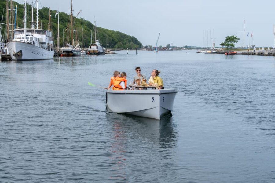 Aarhus: 1 or 1,5 Hour Boat Rental - No License Required - What the itinerary feels like in practice