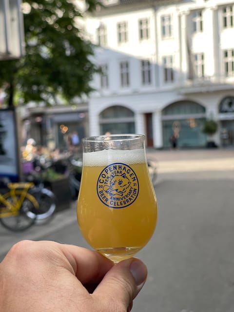 Aarhus Craft BeerWalk - Aarhus with a beer in hand