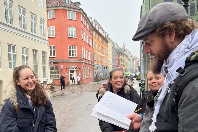 Aarhus Self guided Mystery hunt Sabotage in Danish - Pausing at Aarhus Cathedral