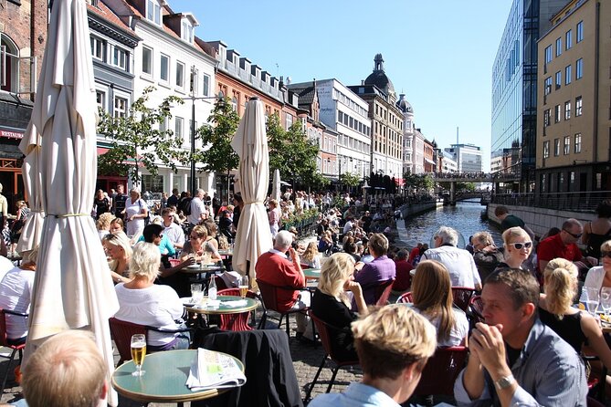 Aarhus Walking Tour: Explore Top Sights & Hidden Gems - Aarhus City Hall and the modern civic center