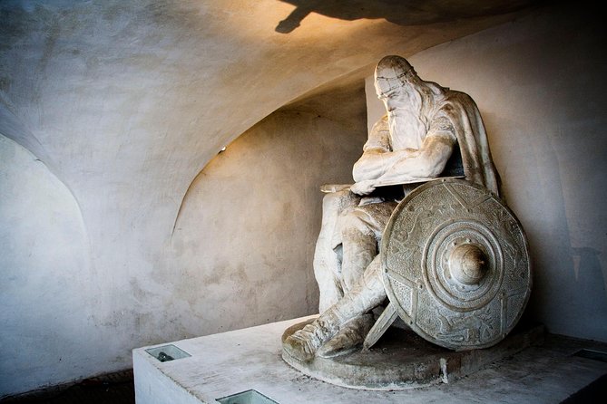 Afternoon Hamlet Castle Tour to a UNESCO World Heritage Site. - Who should book this outing