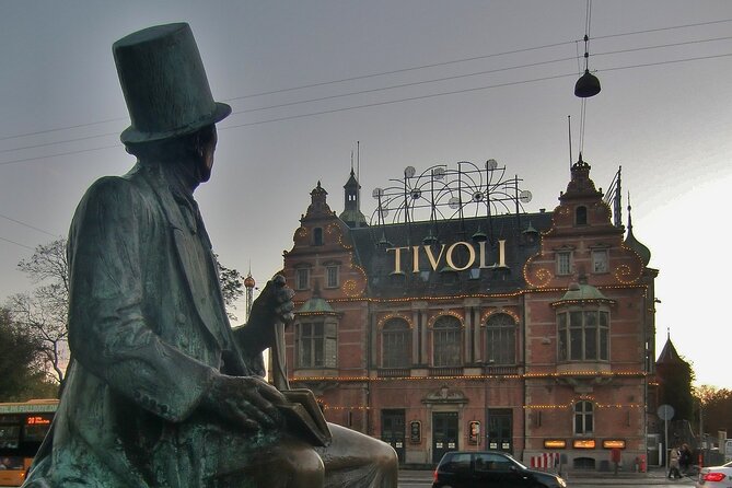 Best of Copenhagen Biking Tour-3 Hours, Small Group max 10 people - Tivoli Gardens and Copenhagen City Hall