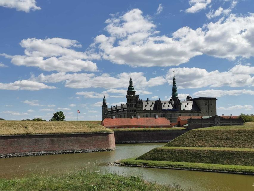 Castles: Kronborg (Hamlet) & Frederiksborg - Why the private limousine-van matters