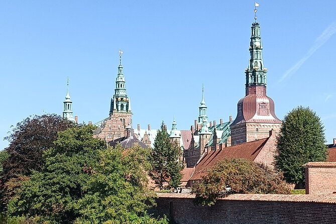 Cathedral ,Viking ships Tour, Palace and Castle (April) - Frederiksborg Palace and a practical lunch break
