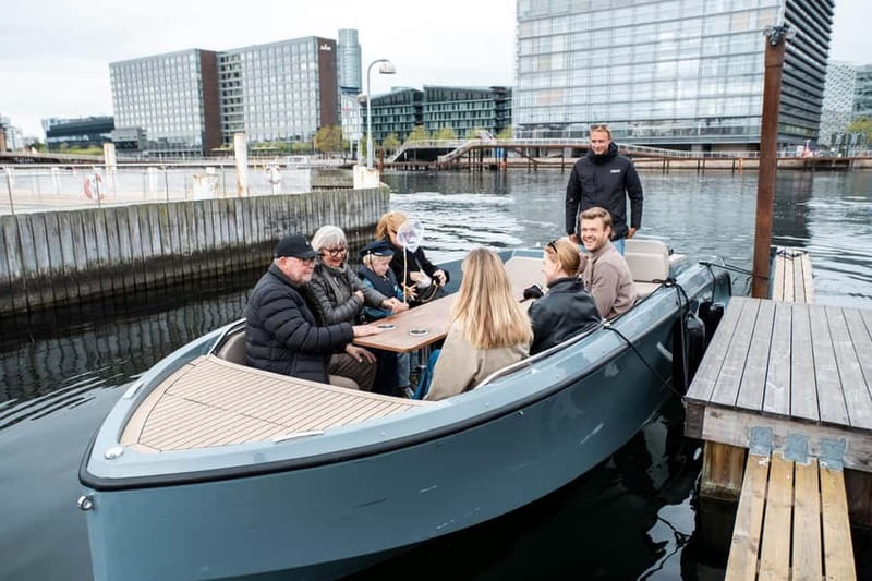 Copenhagen: 1 or 2-Hour Canal Tour in Silent Electric Boats - One hour or two hours on the water?