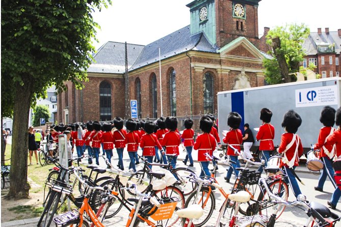 Copenhagen 2-hour City Highlights Bike Tour - Christiansborg shows Copenhagen’s political center