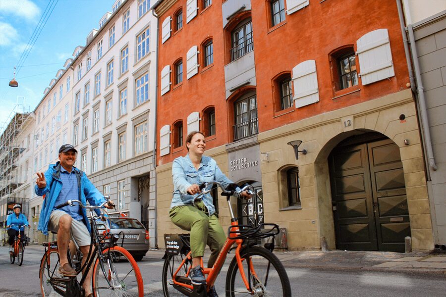 Copenhagen: 3-Hour City Highlights Bike Tour with Guide - What the guides add to the ride
