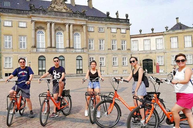 Copenhagen: 3 Hour Private Bike Tour - Rosenborg Castle and royal Copenhagen