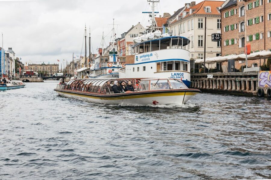 Copenhagen: Canal Cruise with Guide - The Playhouse and Copenhagen Opera House