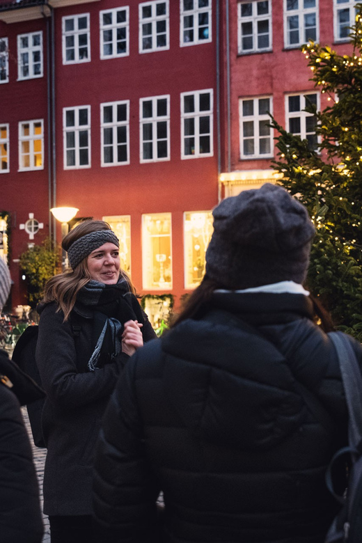 Copenhagen: Christmas Walking Tour with Treats and Drinks - Æbleskiver and other Danish Christmas sweets