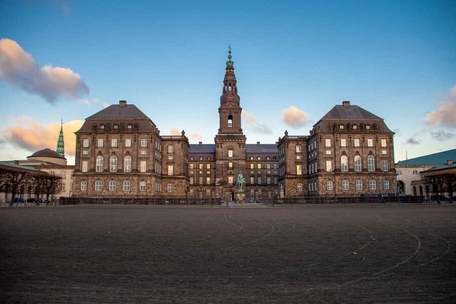 Copenhagen: Exclusive Shore Excursion from the Cruise Port - Who should choose this Copenhagen excursion?
