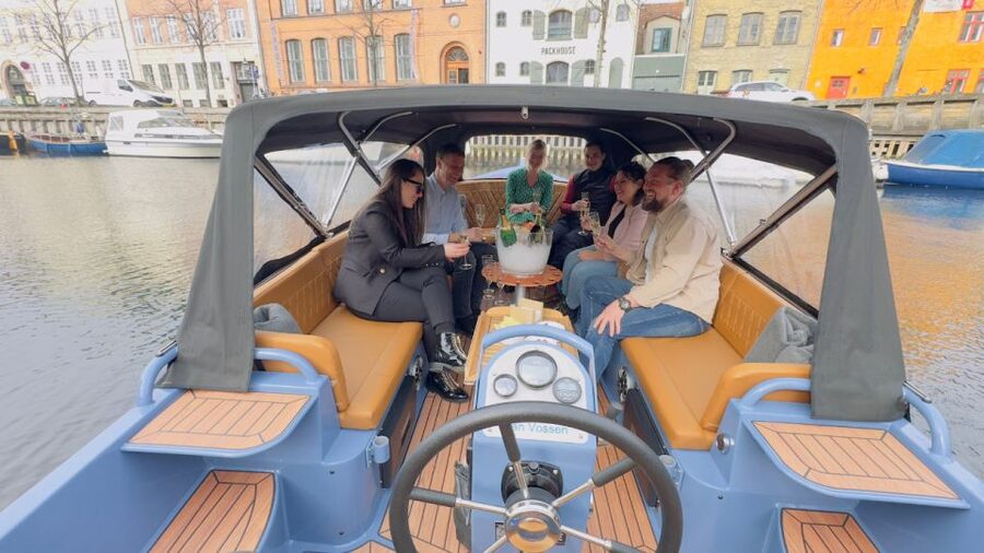 Copenhagen: Guided Canal Tour by Electric Boat - Local stories instead of a standard audio script
