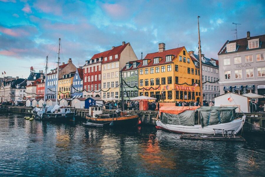 Copenhagen: Guided City Highlights Tour - What the guides add to three hours of walking