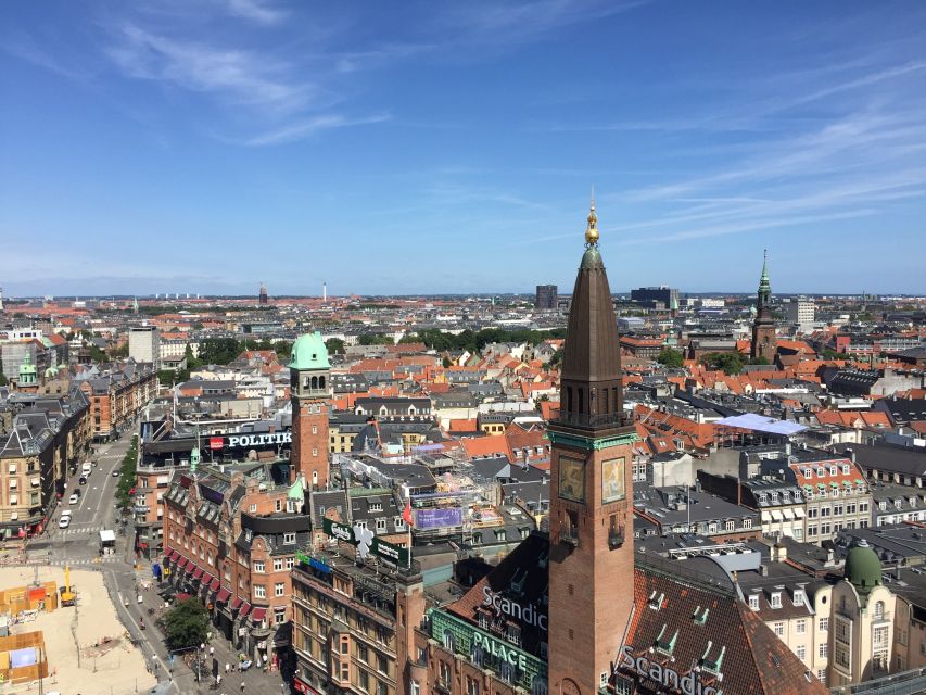 Copenhagen: Guided Walking Tour - Christiansborg and the old Stock Exchange