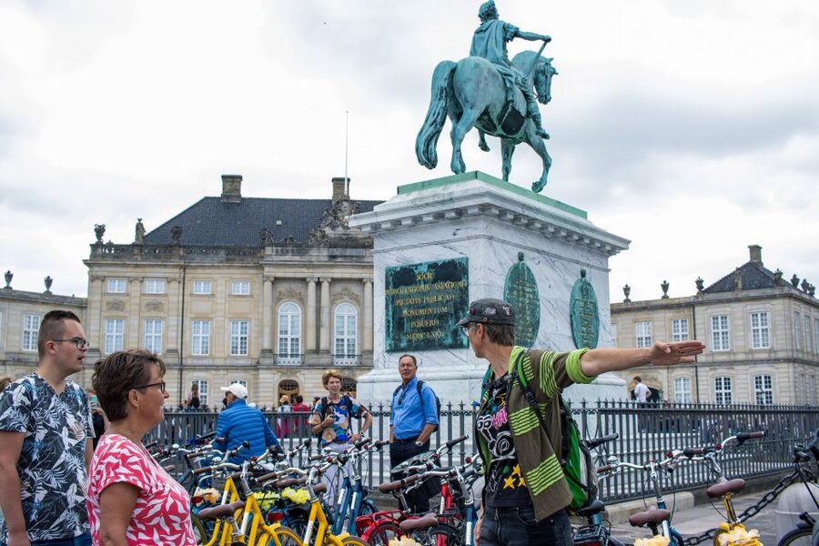 Copenhagen: Highlights 3 Hour Bike Tour with a Local Guide - How demanding is the cycling?