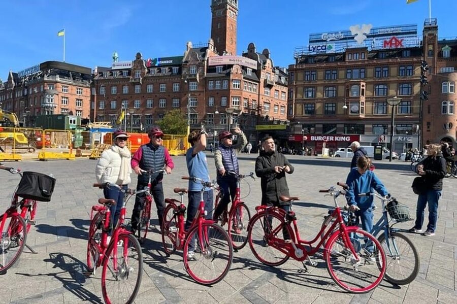 Copenhagen: Highlights and Hidden Gems Walking Tour - Nyhavn: the colorful finish