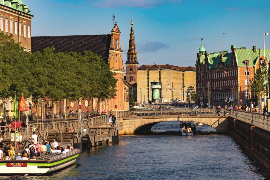 Copenhagen: Highlights & Secrets Private Walking Tour - A smart first walk through Copenhagen