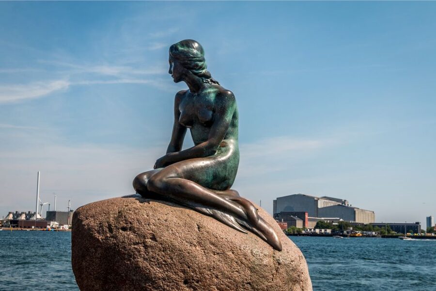 Copenhagen: Highlights & Secrets Private Walking Tour - Nyhavn, Copenhagen’s colorful harbor