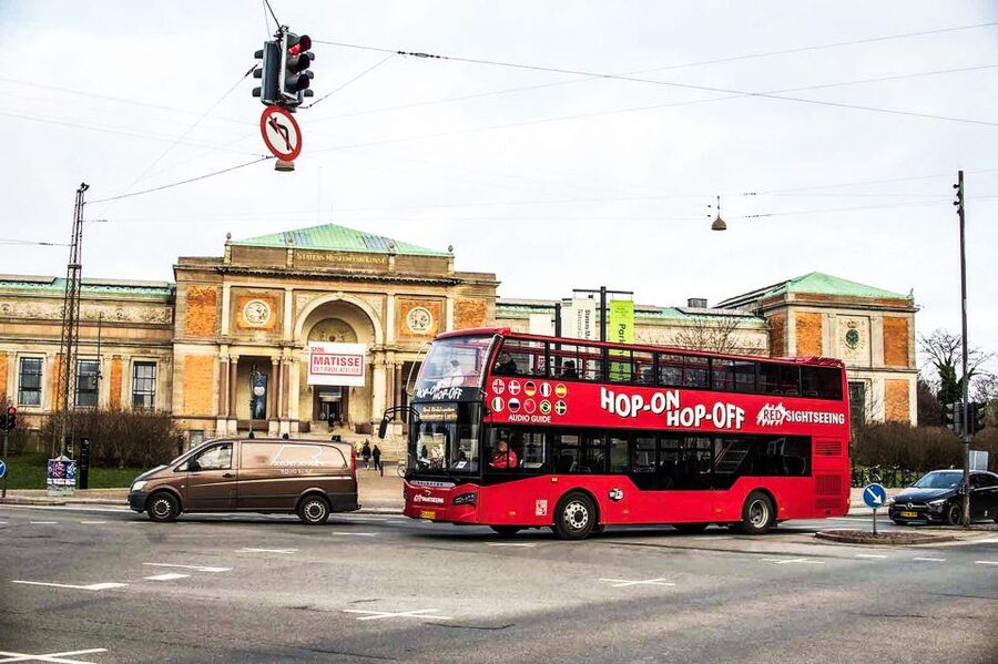 Copenhagen: Hop-On Hop-Off Bus Tour with Boat Tour Option - Quick points to know