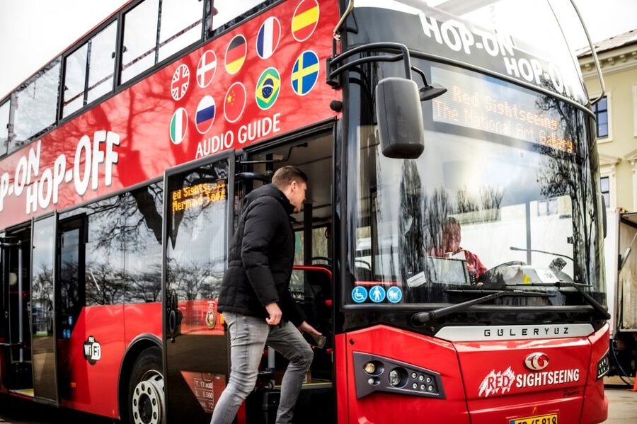 Copenhagen: Hop-On Hop-Off Bus Tour with Boat Tour Option - Amalienborg, the Little Mermaid, and Langelinie