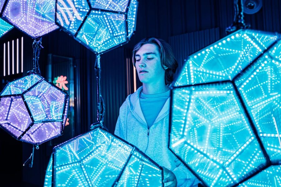 Copenhagen: IKONO Immersive Experience Entry Ticket - Drawing with light using your hands