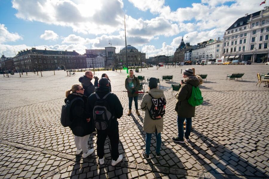 Copenhagen: Maxitour the Must-Haves in English - Weather, comfort, and accessibility