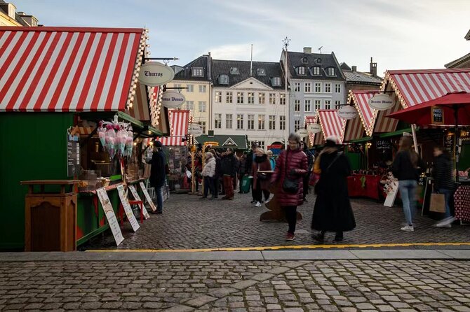 Copenhagen Private Christmas Walking Tour with Gløgg - Højbro Plads and the smell of a Danish Christmas