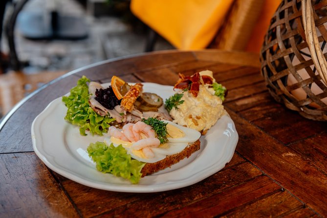 Copenhagen Private Food Walking Tour with 6 or 10 Tastings - The rest of Copenhagen comes through in the walking