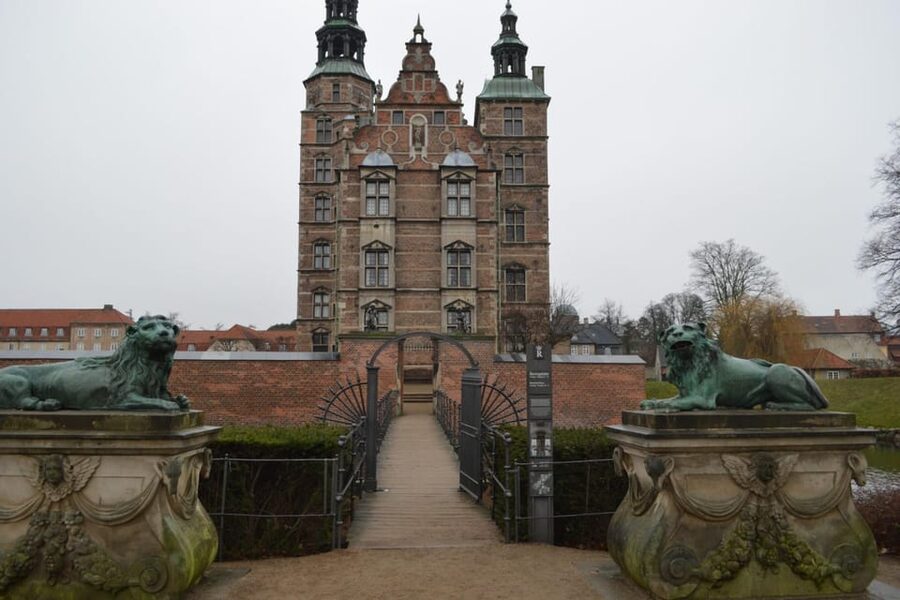 Copenhagen: Rosenborg Castle Tour with Skip-the-Line Ticket - How skip-the-line entry really works