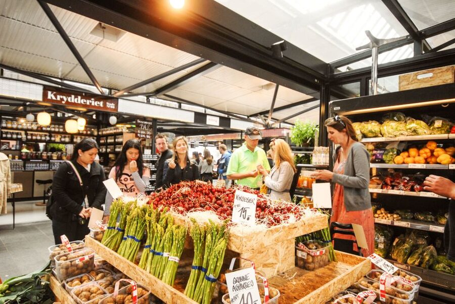Copenhagen’s oldest and original food tour (Est. 2011). - What guides add to the food
