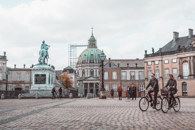Copenhagen: Self Guided Scavenger Hunt and Tour - Choosing Your Language and Setting Up Your Phone