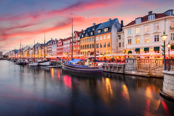 Copenhagen: Self Guided Scavenger Hunt and Tour - Best Use for a First Visit