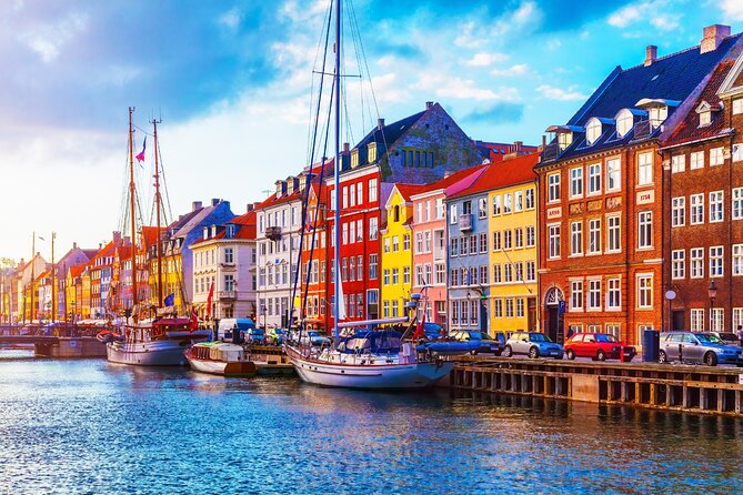 Copenhagen: Self Guided Scavenger Hunt and Tour - What the App Adds Between the Main Stops