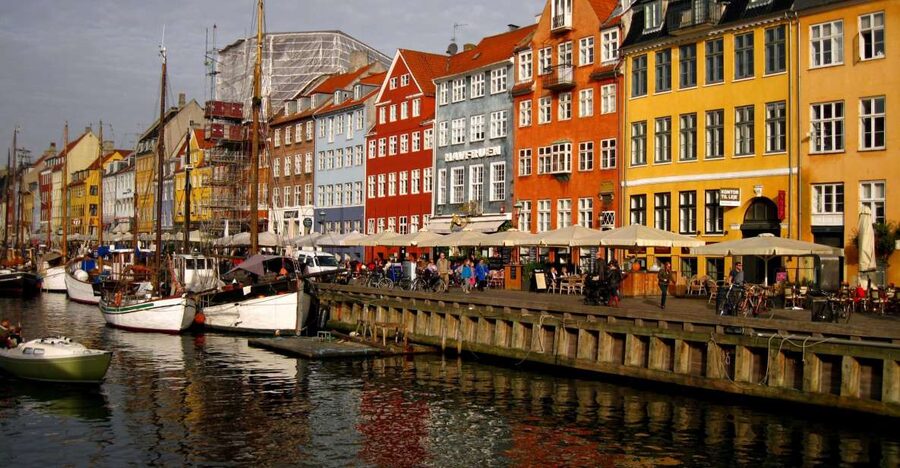 Copenhagen Welcome Tour: Private Tour with a Local - A private start to Copenhagen, right outside your door