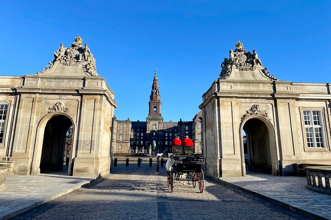 E-Scooter "Stand Up Kick Bike" 2 Hour Guided Copenhagen Tour - Who should book this experience?
