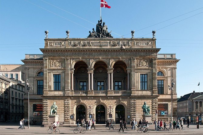 Explore Copenhagen: Self-Guided Audio Tour - Amalienborg, the royal family’s current home