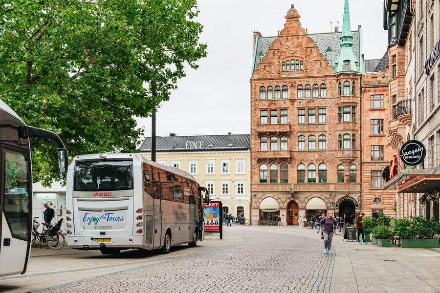 From Copenhagen: Lund and Malmö 2-Country Tour - What the guides add to the day