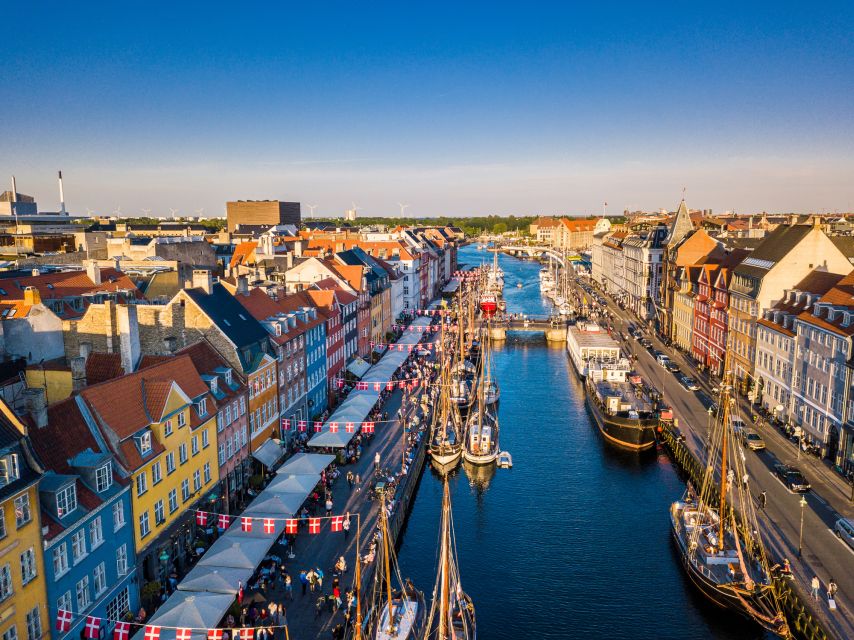 From Copenhagen: Private Frederiksborg Castle Tour - Entering the Dutch Renaissance palace