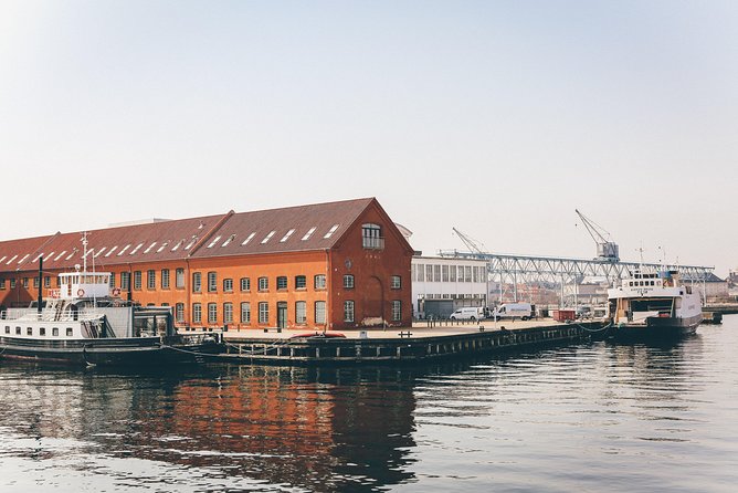 Hygge Walk in Copenhagen with a Local - What the small group changes