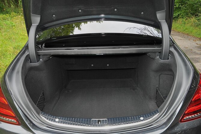 Luxury Vehicle Transfer from Copenhagen Airport CPH to Copenhagen - The chauffeur can shape your first impression of Copenhagen