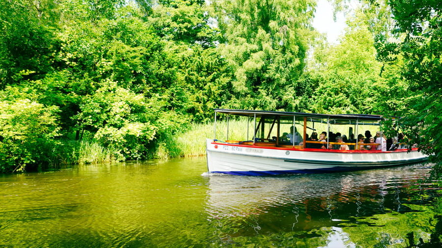 Lyngby & Bagsværd Lake: Baadfarten Boat Ride - What the $20 ticket really buys you