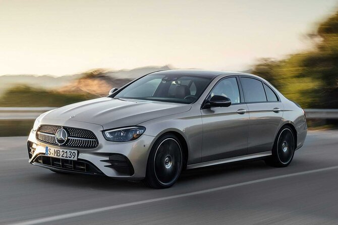 Private Transfer Copenhagen Airport CPH to Copenhagen by Sedan - Finding the chauffeur at Copenhagen Airport