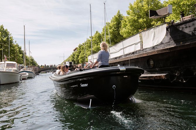 Social Sailing - Copenhagen Canal Tour - Captain's Favorite - Leaving Kvæsthusbroen at 1:00 pm