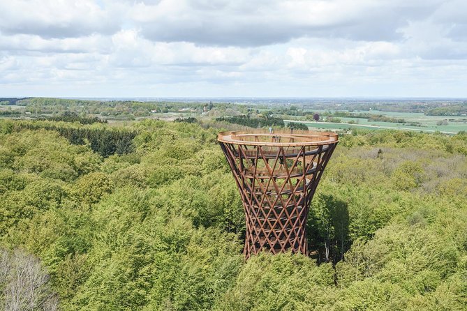 The Forest Tower and Forgotten Giants-A day tour from Copenhagen - How much guiding should you expect?