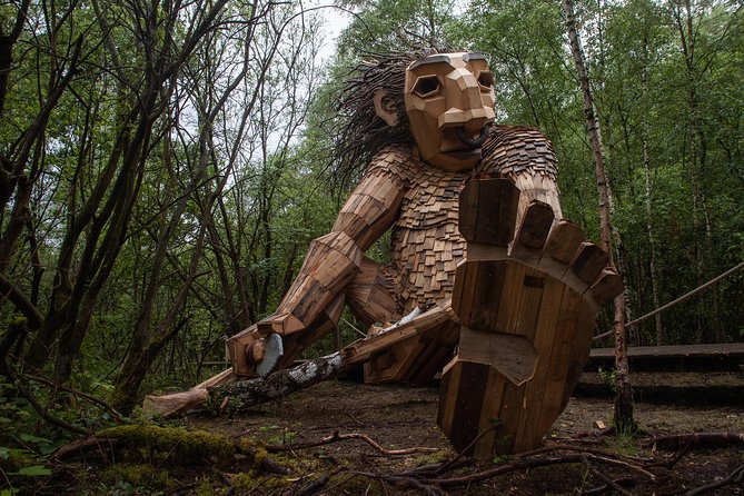 The Forgotten Giants Private Tour - Thomas on the Mountain above Albertslund