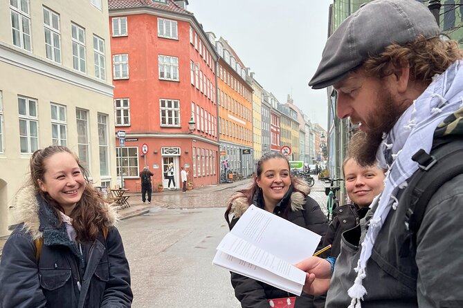 The Murder by Christiansborg Palace: Interactive Mystery Hunt - Solving a case beside Christiansborg Palace
