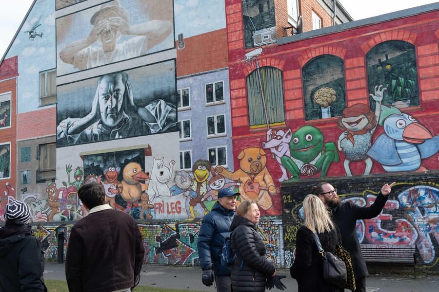 The Nørrebro Street Art & Food Tour - Mokkariet and the slower side of the tasting stops