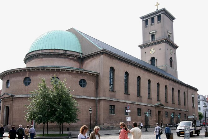The Philosopher's Last Walk: An audio tour on the life of Søren Kierkegaard - Walking Beside the Lakes