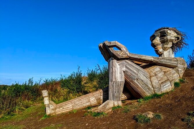 The Six Forgotten Giants Trolls Hunt with Minibus - Teddy Friendly at the stream in Taastrup